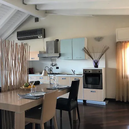 Apartment Desenzanoloft Square Loft & Lounge Lake View Downtown LAKE GARDA